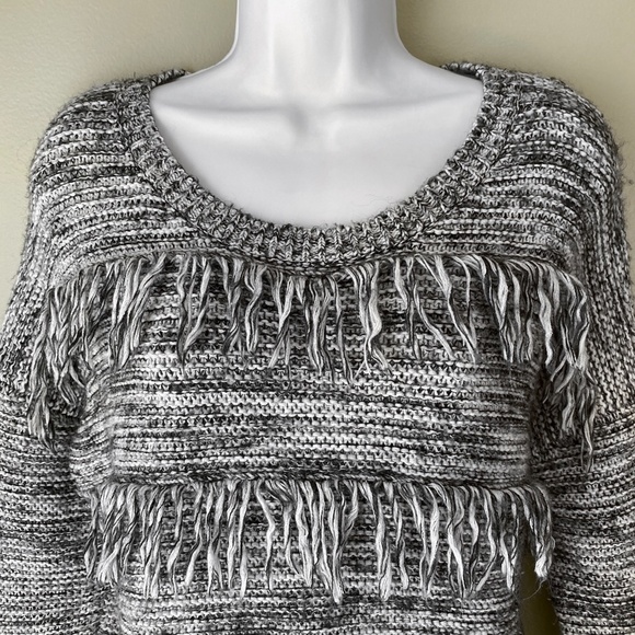 Express Wool Blend Gray Sweater Fringes Sz S Bohemian - Picture 2 of 8